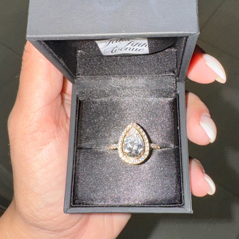 Sax Fifth Ave Ring